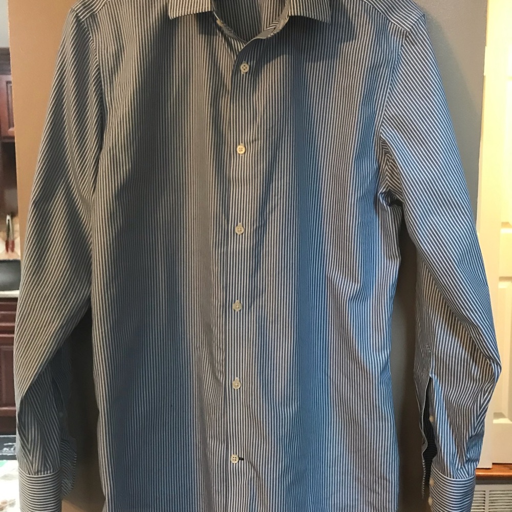 Like new men’s dress shirt. Like new.